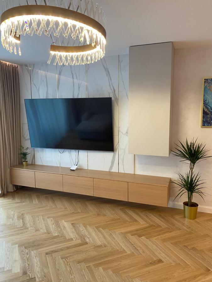 Eternity Luxury Dolny